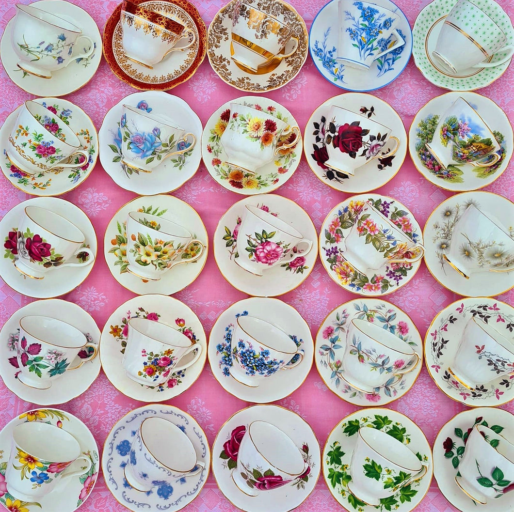 Job Lot of 50 (100pcs) Vintage Mismatched China Tea Cups Saucers Duos Set Party Wedding Crockery