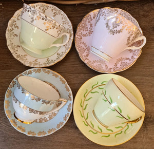 Vintage Pastel Harlequin Tea Set Cups & Saucers