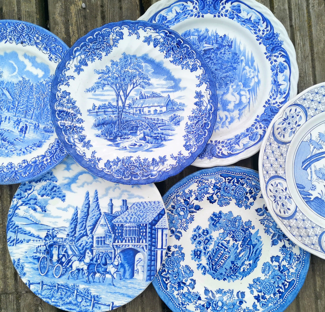 8 x Vintage Mismatched Blue and White Willow Country Pattern Tea / Side Plates Wedding