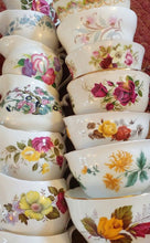 Load image into Gallery viewer, 4 x Vintage Mismatched Sugar Bowls Basins &amp; 4 x Milk Jugs Creamers (8 pcs)