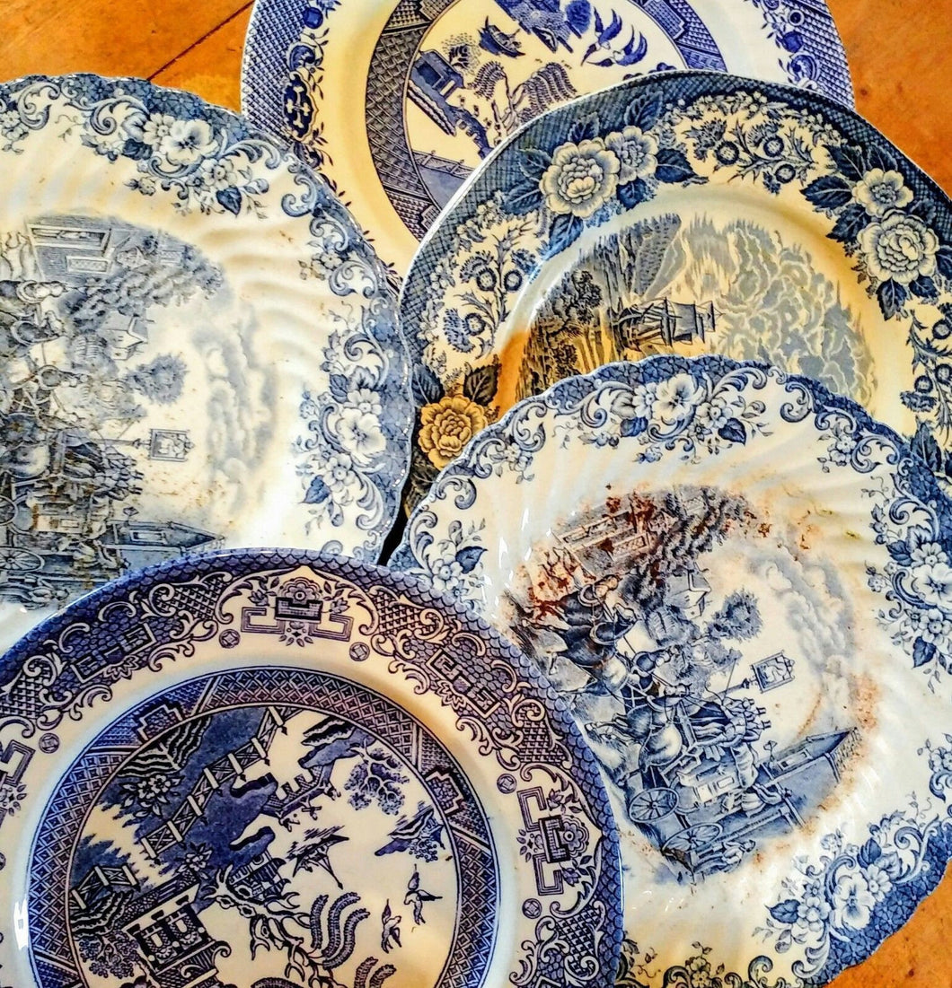 Job Lot of 4 Vintage Mismatched Blue & White Willow Pattern Dinner Plates Set