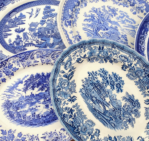 Job Lot of 2 Vintage Mismatched Blue & White Willow Pattern Oval Serving Platters & Meat Plates